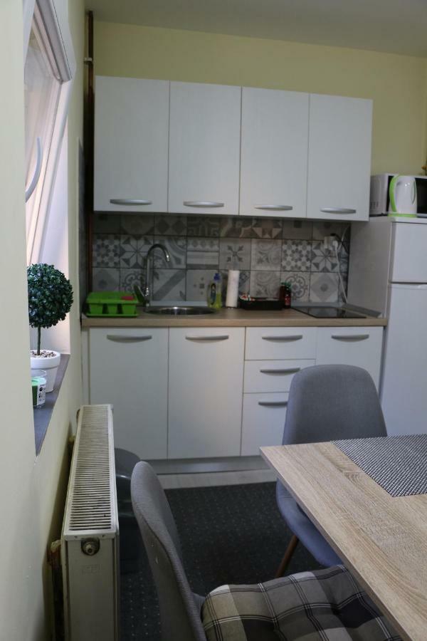 Apartman Dunav - Parking - Self Check In Apartment Osijek Exterior photo